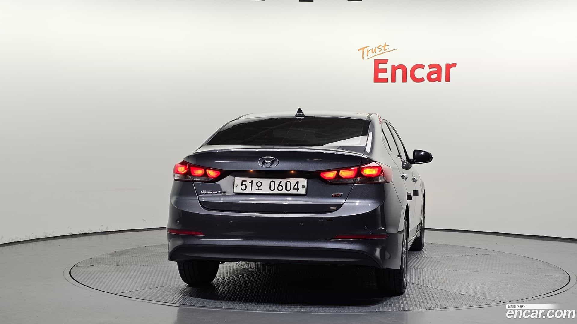 AVANTE Hyundai 2016.2-OUTER-004