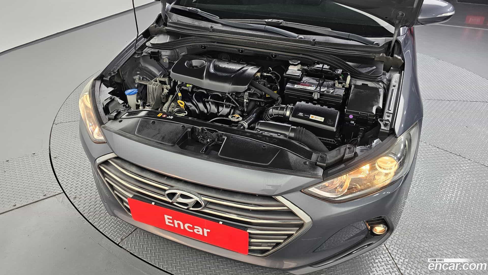 AVANTE Hyundai 2016.2-OUTER-006