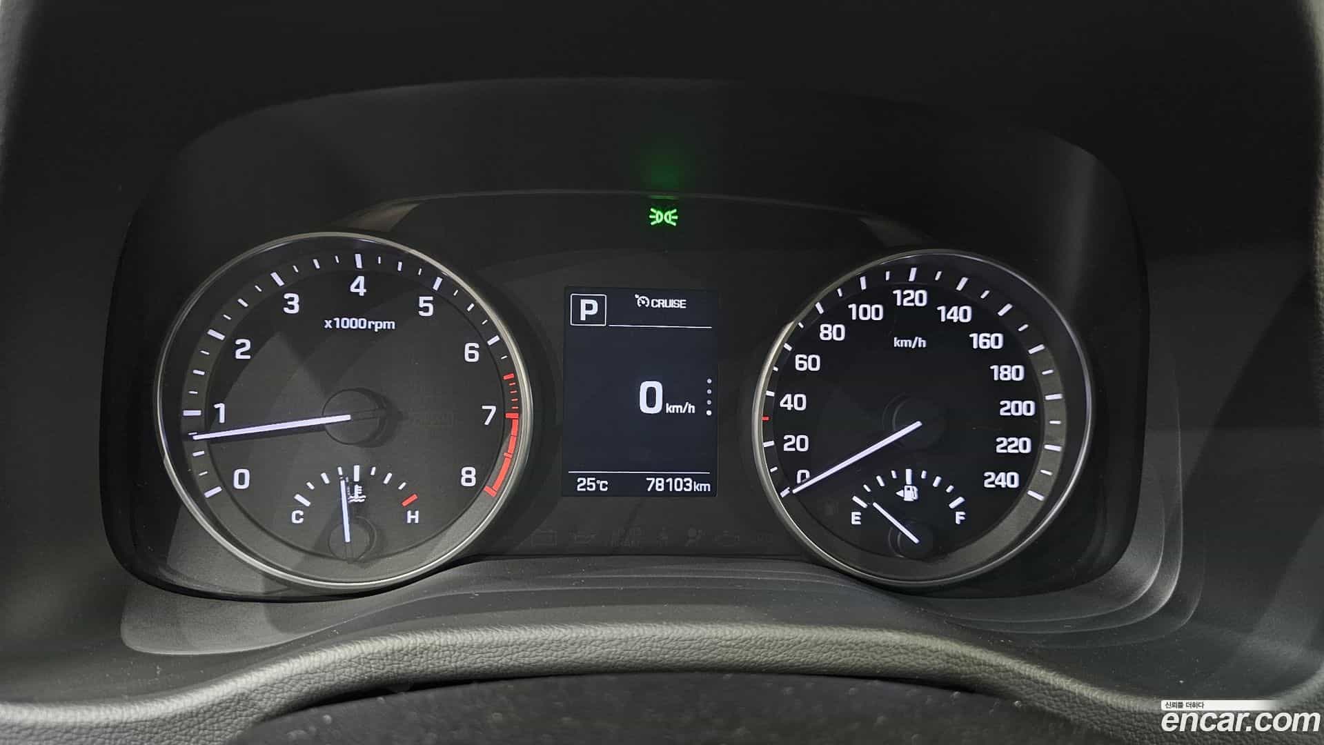 AVANTE Hyundai 2016.2-INNER-008