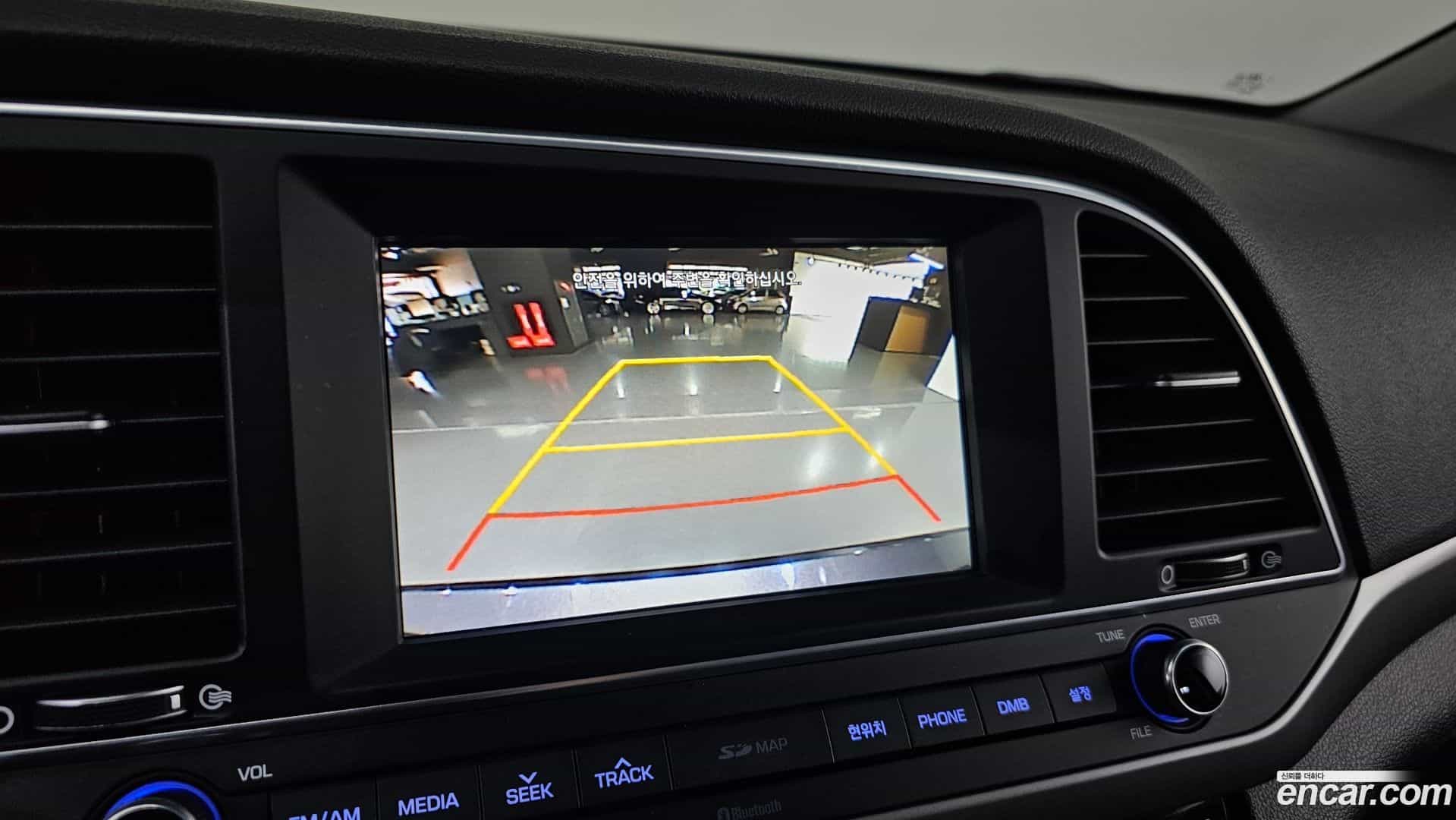 AVANTE Hyundai 2016.2-OPTION-019