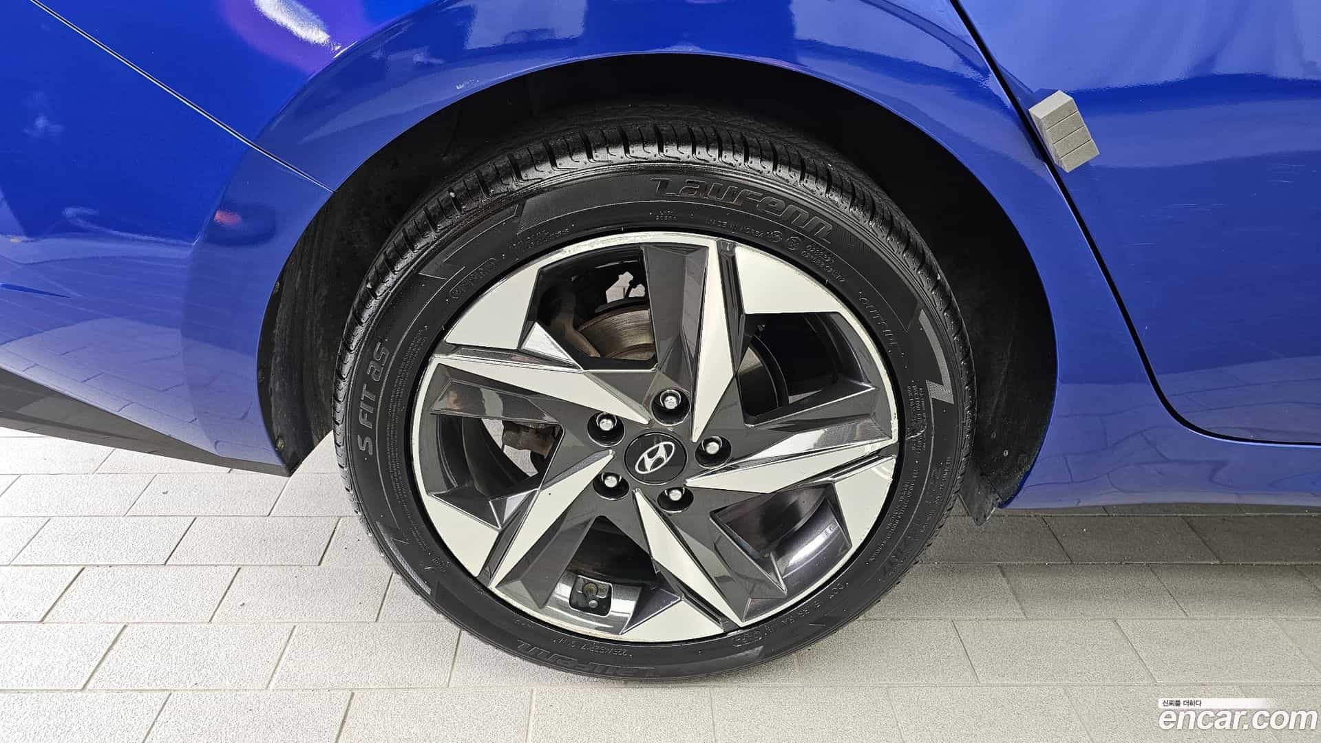 AVANTE Hyundai 2020.9-OUTER-005