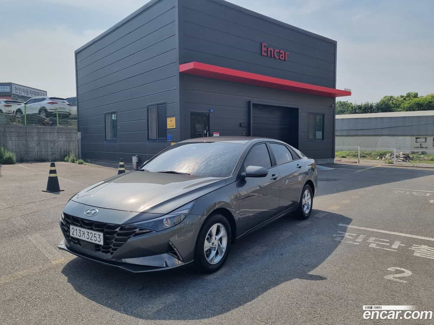 AVANTE Hyundai 2022.6-OUTER-001