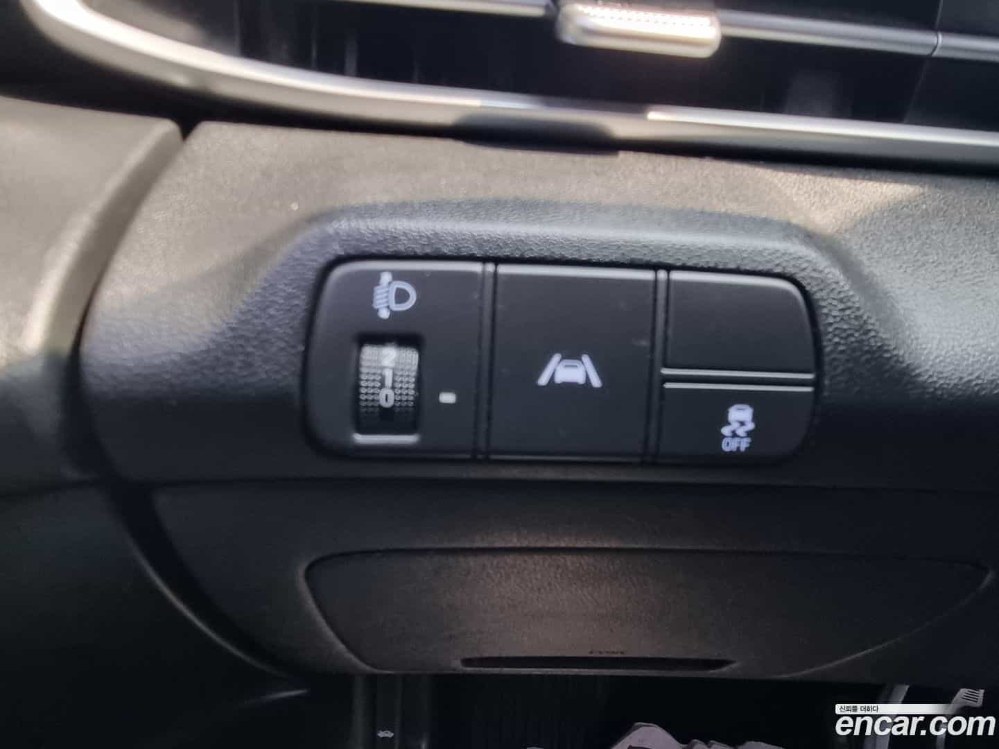 AVANTE Hyundai 2022.6-OPTION-015