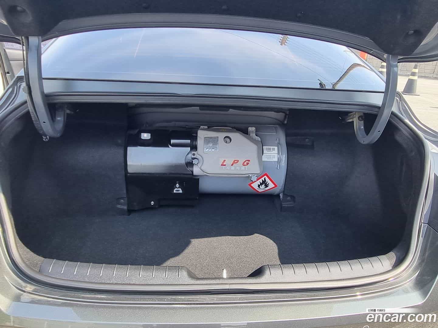 AVANTE Hyundai 2022.6-OPTION-021