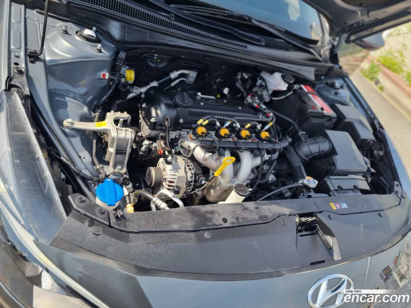 AVANTE Hyundai 2022.6-OPTION-023