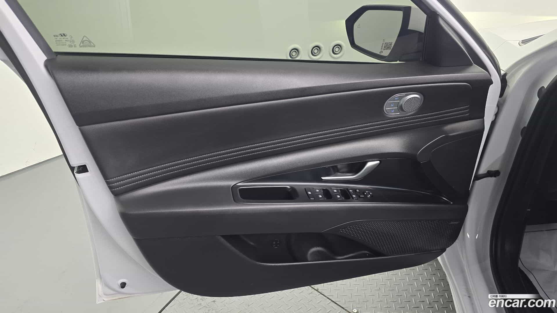 AVANTE Hyundai 2024.3-INNER-034