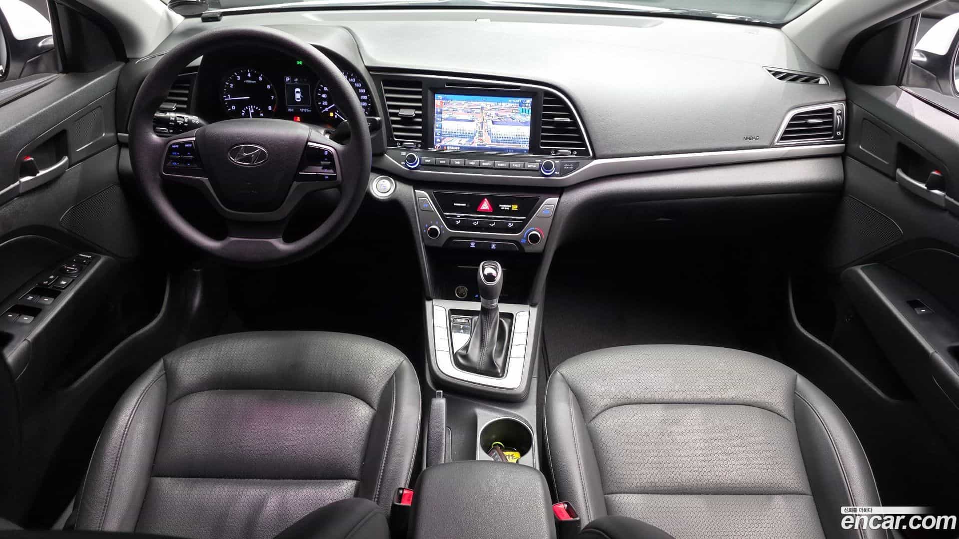 AVANTE Hyundai 2017.1-INNER-007