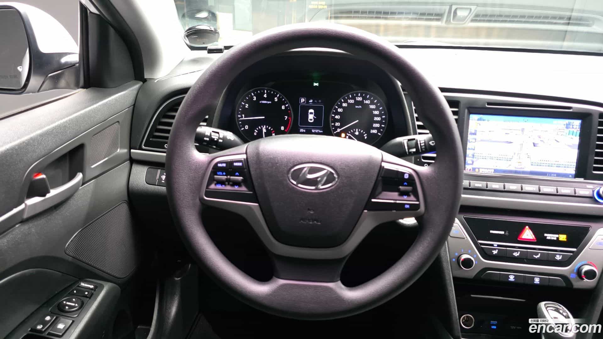 AVANTE Hyundai 2017.1-OPTION-017