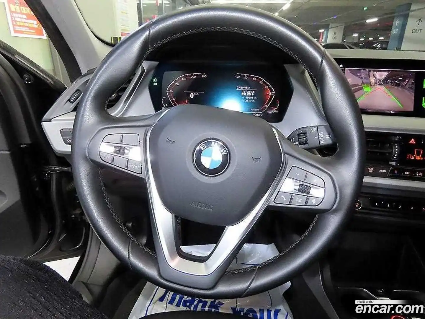 1-Series BMW 2021.4-INNER-008