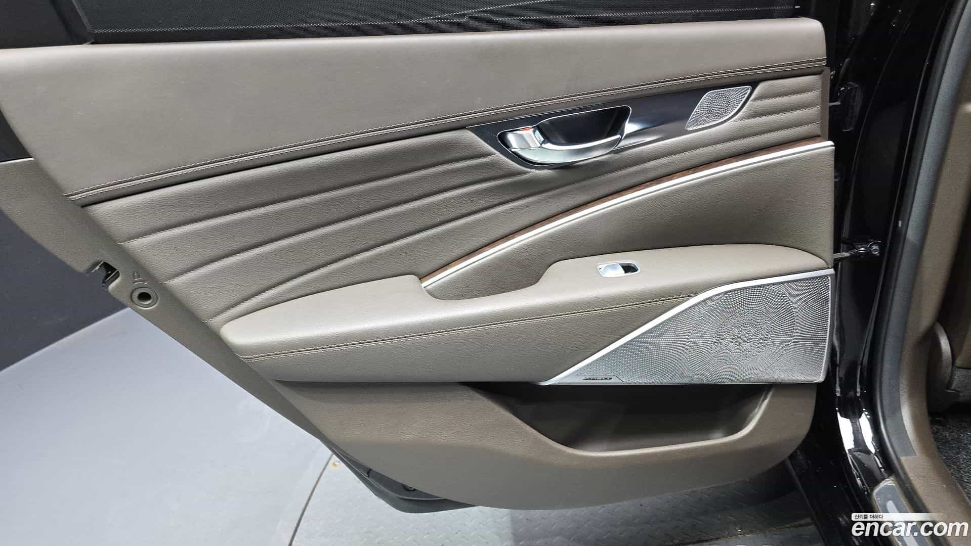 K9 Kia 2020.0-INNER-035