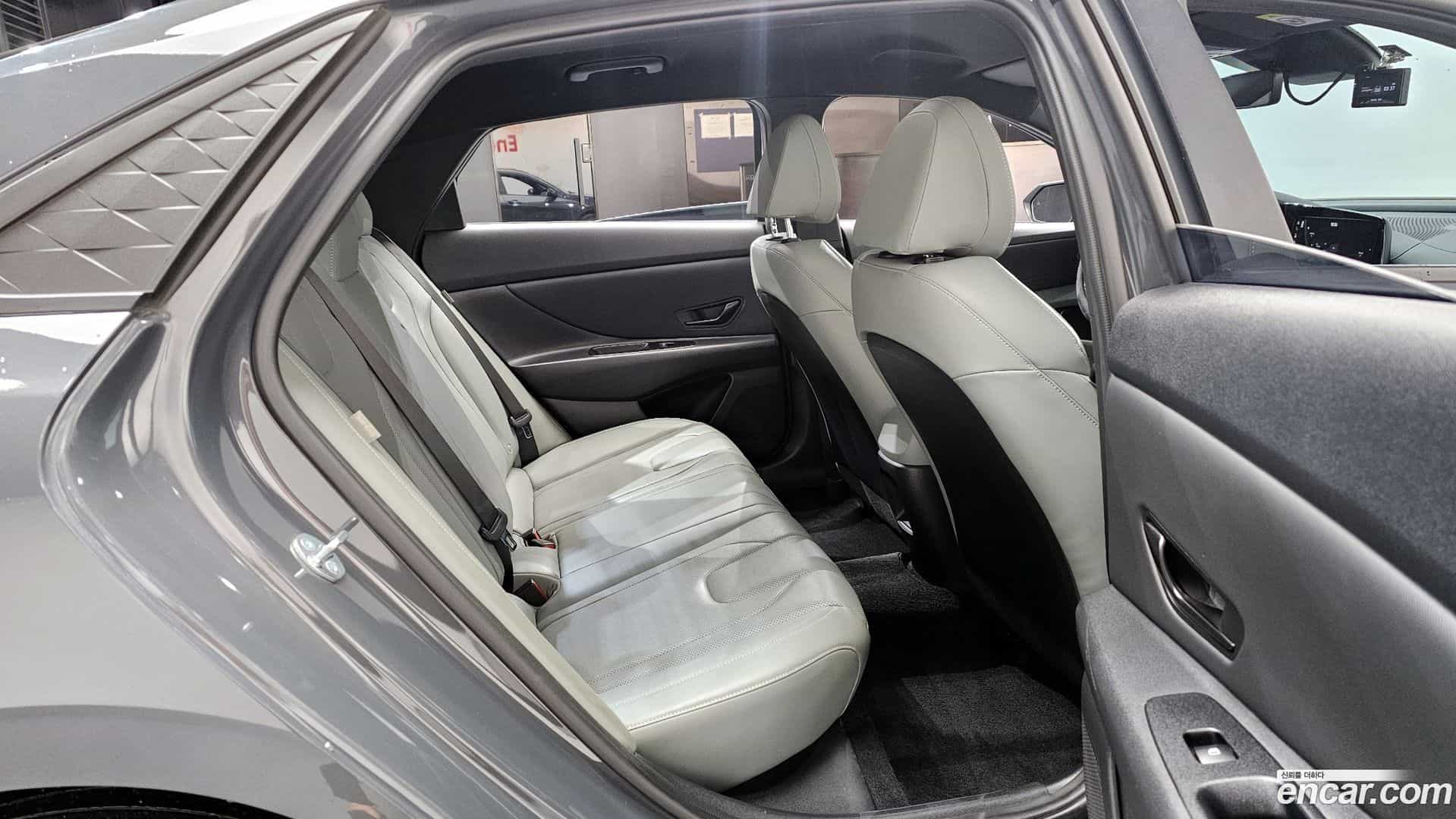 AVANTE Hyundai 2023.5-OPTION-015