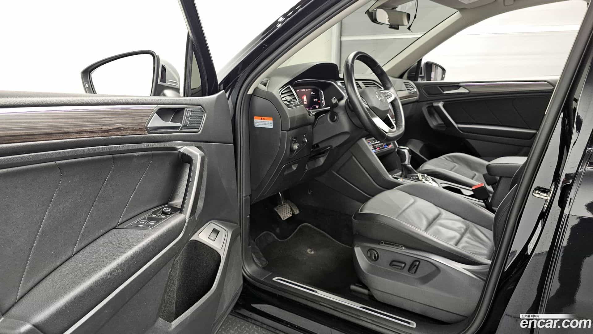 Tiguan Volkswagen 2023.4-INNER-010