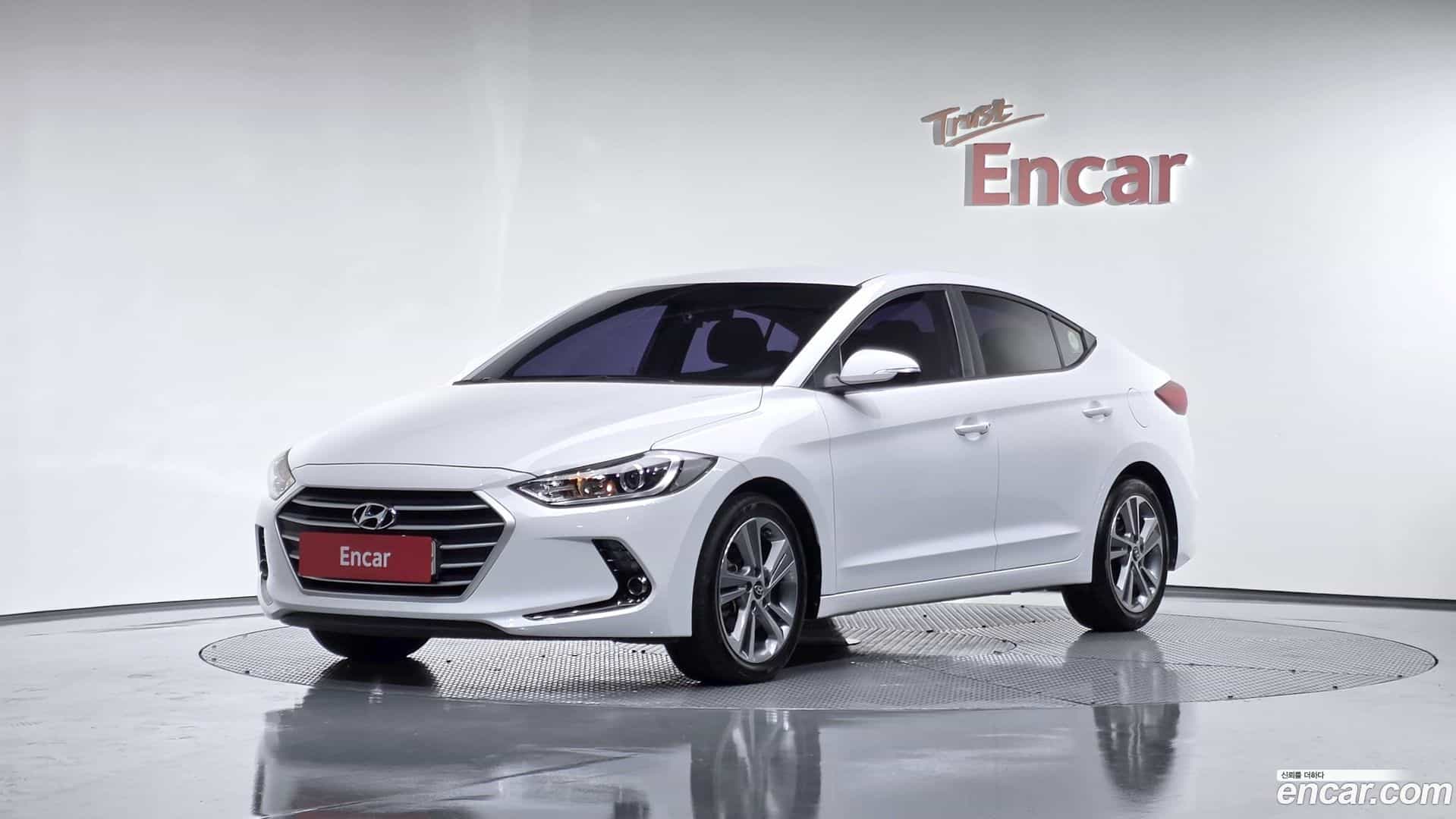 AVANTE Hyundai 2017.9-OUTER-001