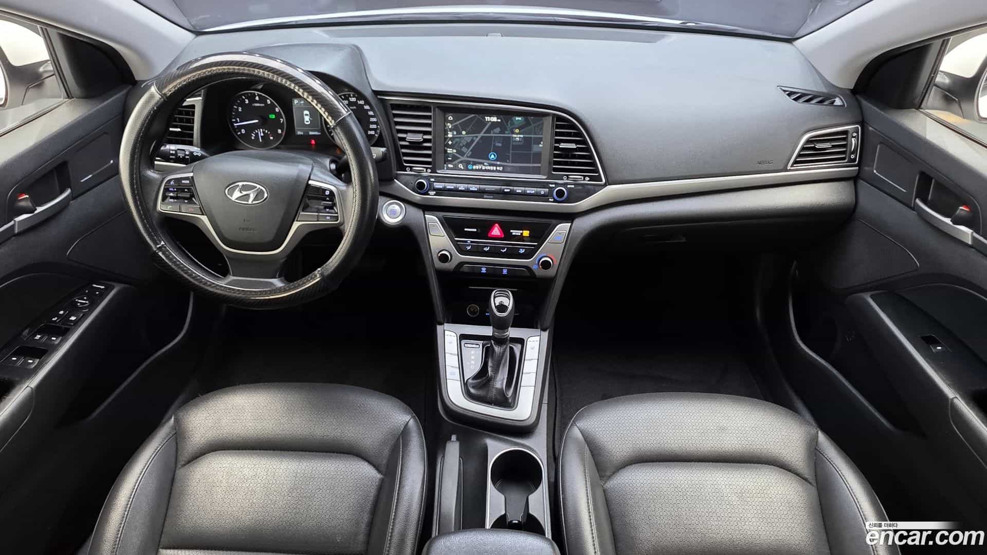 AVANTE Hyundai 2017.9-INNER-007