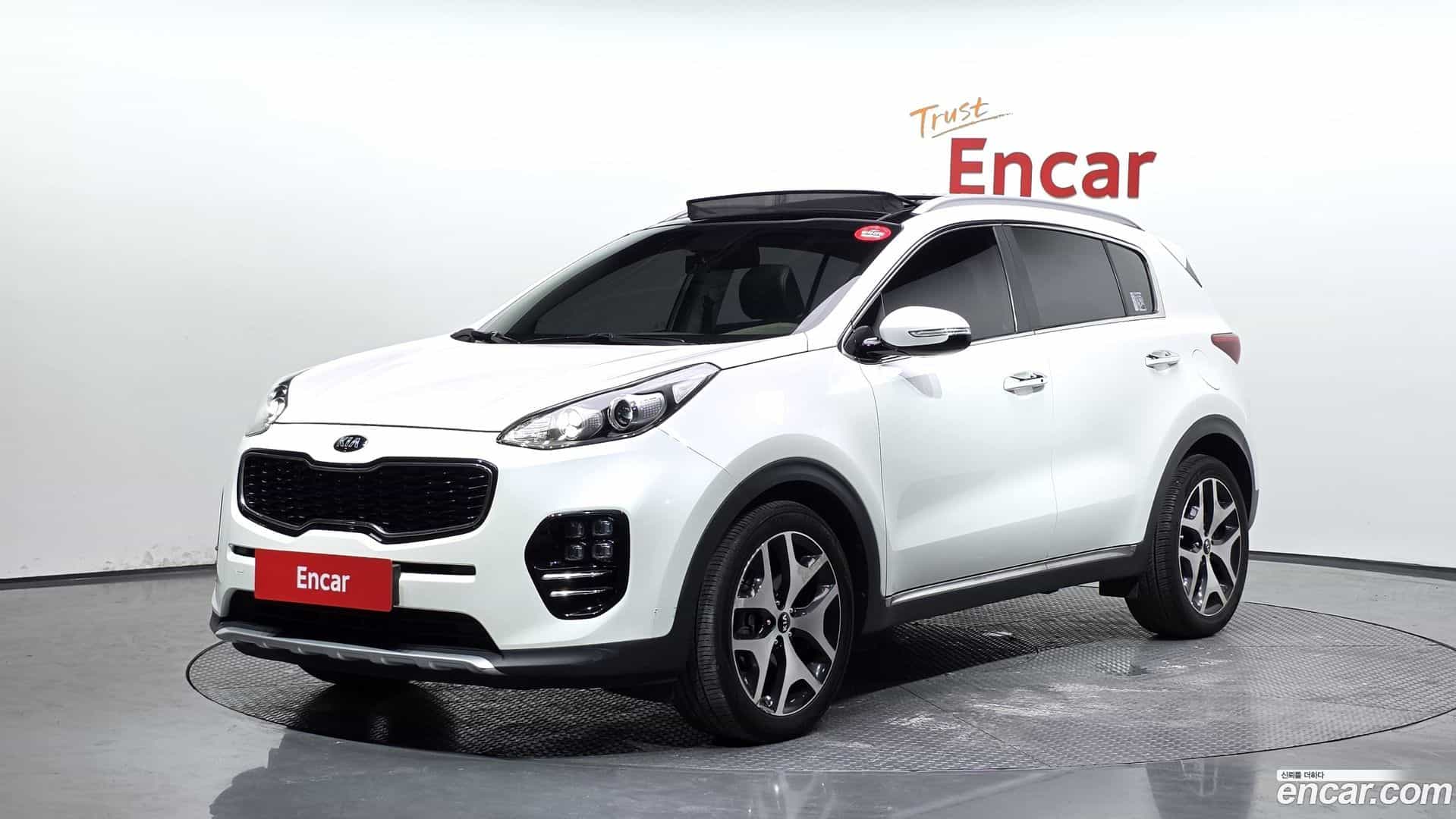 Sportage Kia 2015.9-OUTER-001