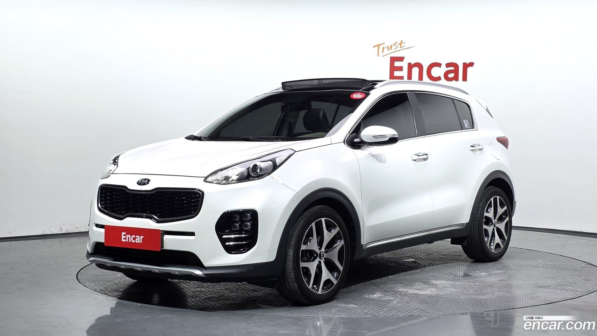 Main__Slider__Photo:Sportage Kia 2015.9-0