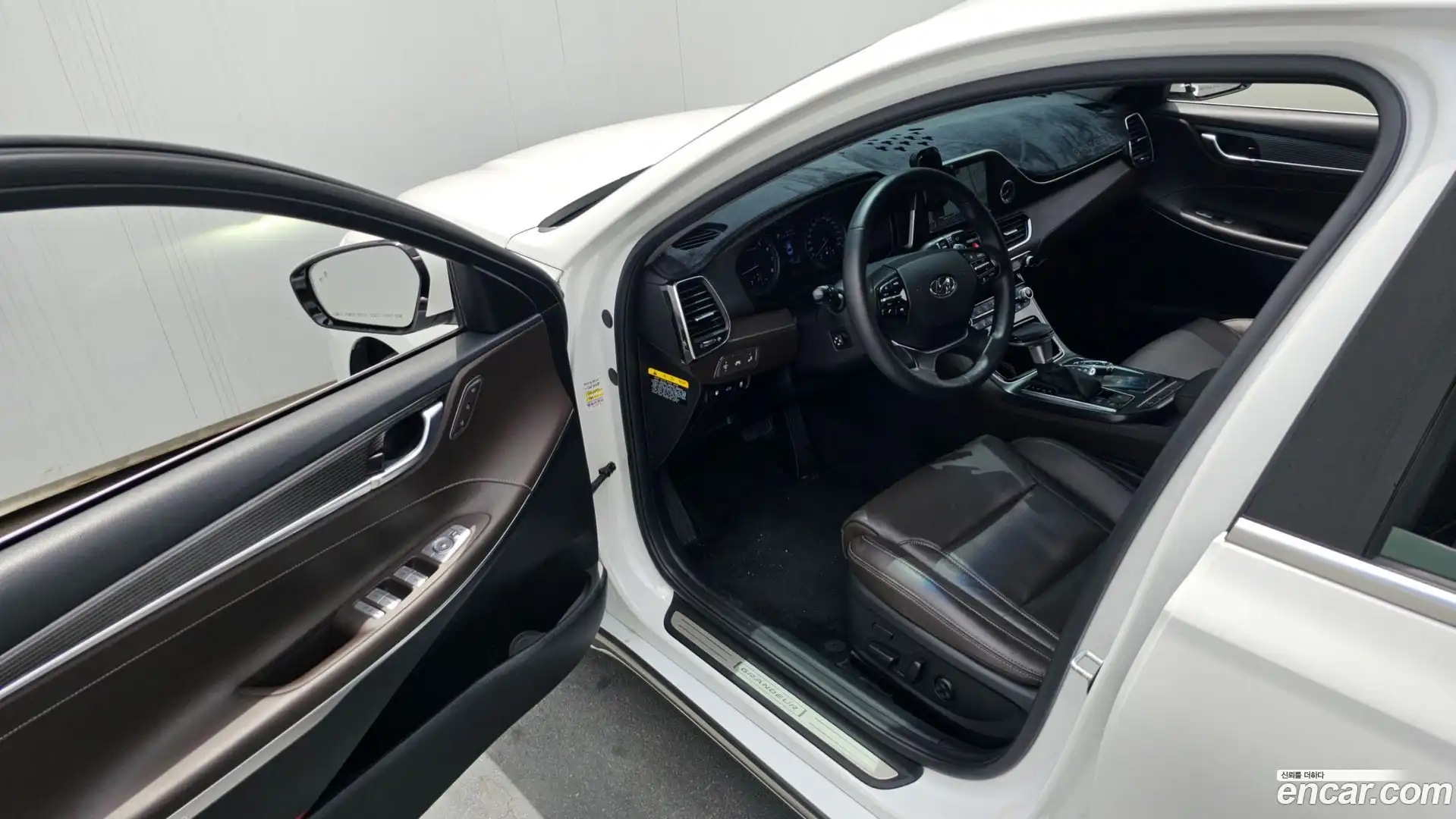 Grandeur Hyundai 2017.6-INNER-010