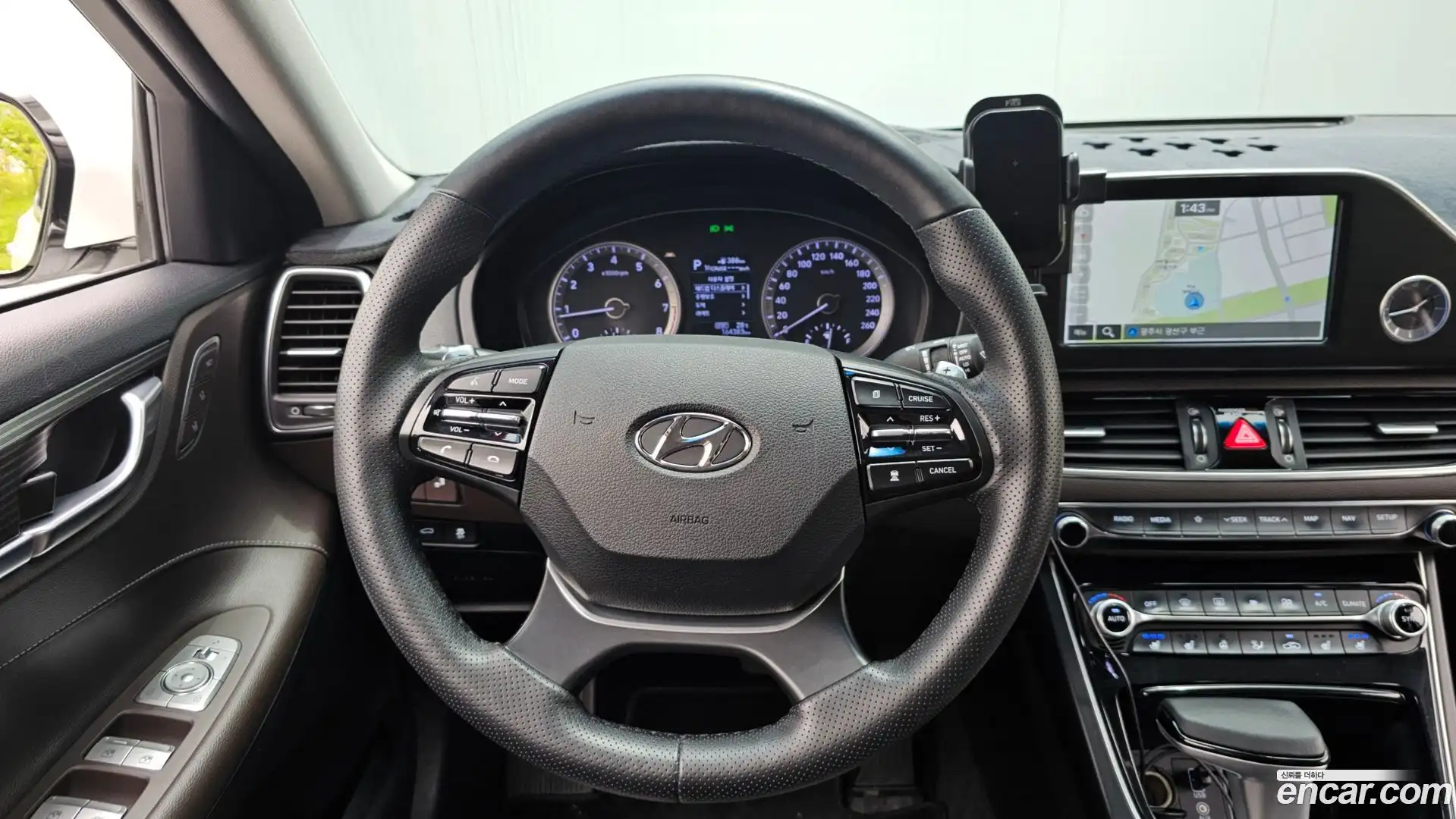 Grandeur Hyundai 2017.6-OPTION-017