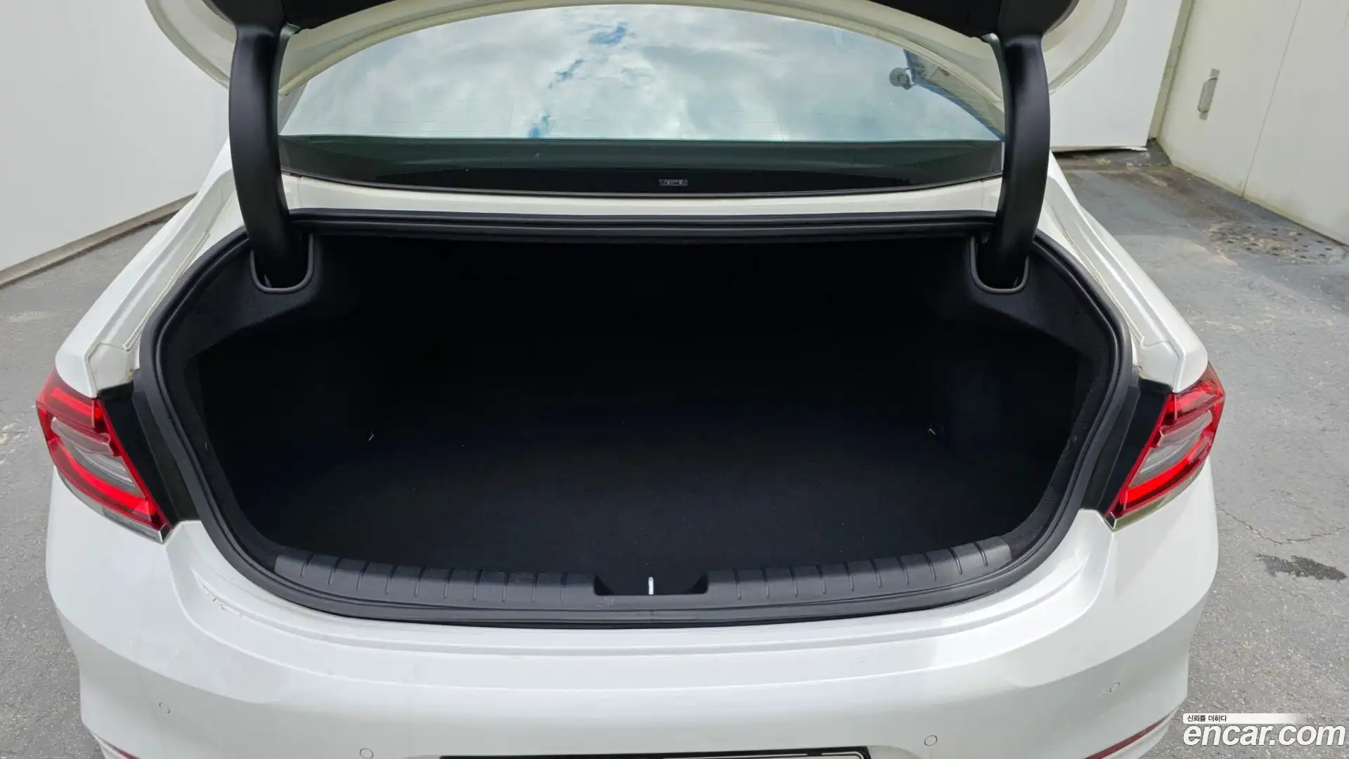 Grandeur Hyundai 2017.6-OPTION-019