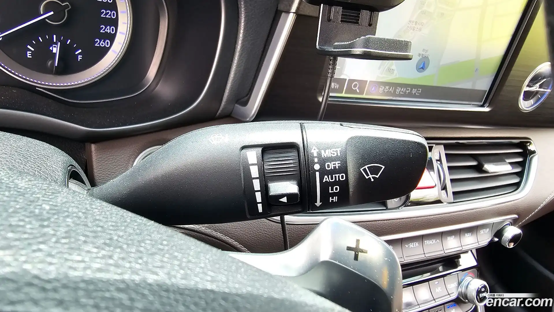 Grandeur Hyundai 2017.6-OPTION-024