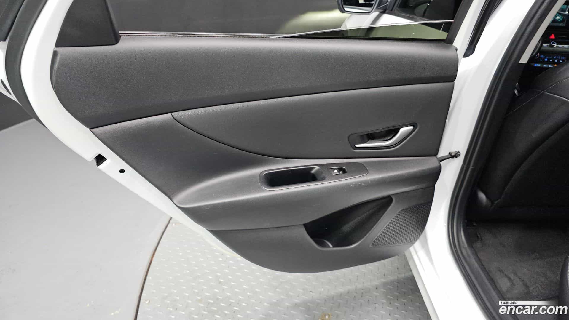 AVANTE Hyundai 2025.3-INNER-035