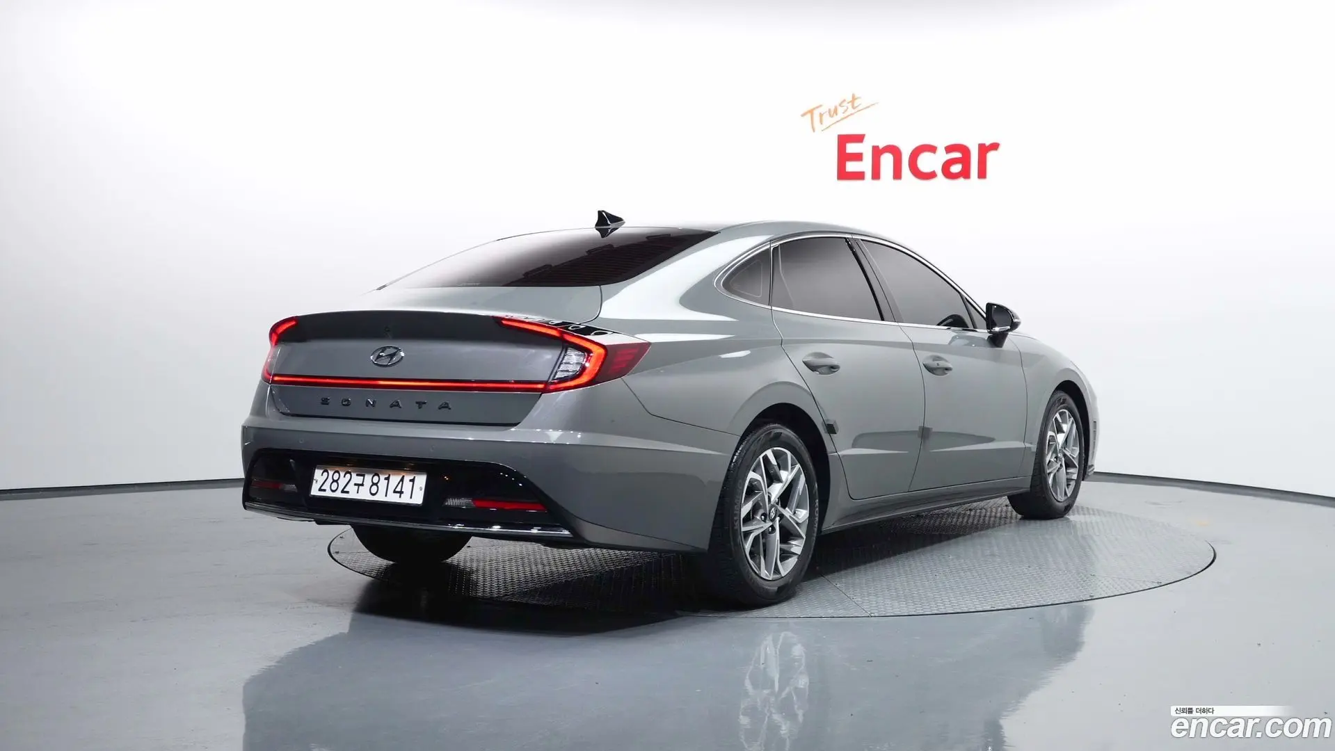 Main__Slider__Photo:Sonata Hyundai 2022.5-1