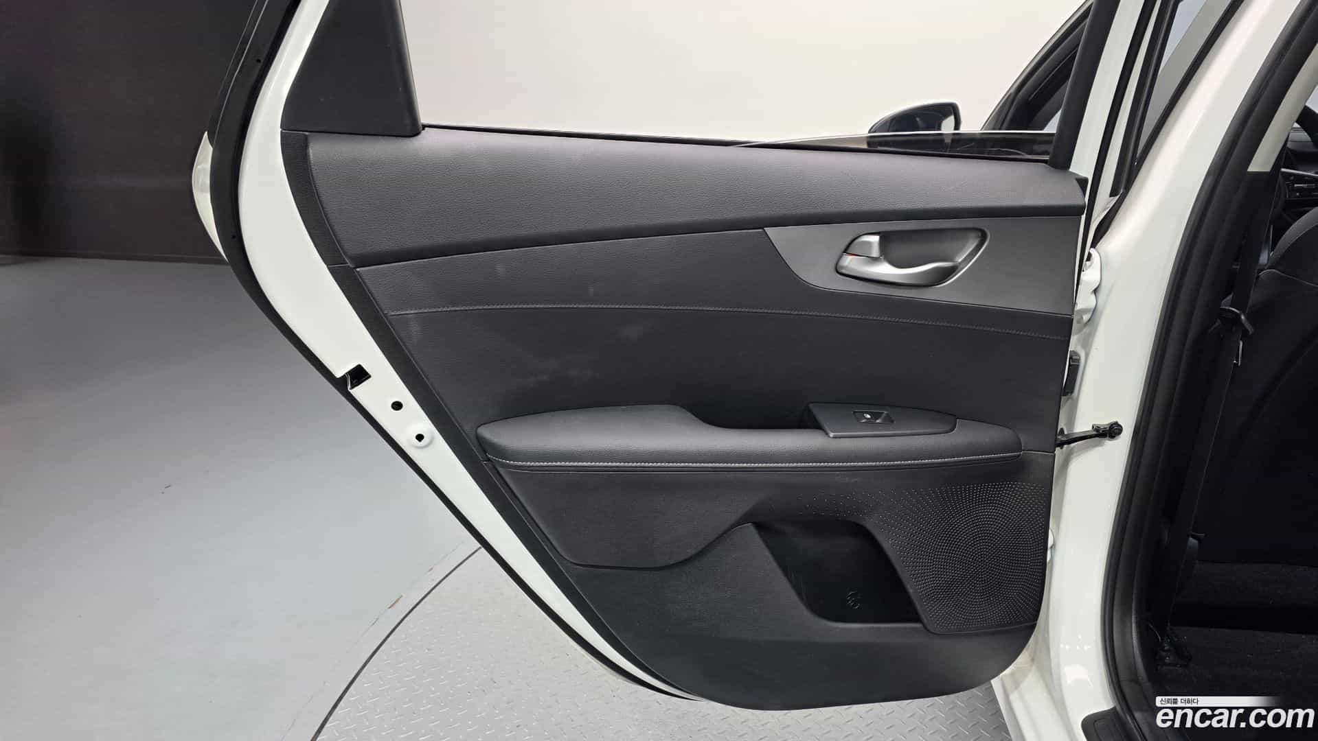 K3 Kia 2021.3-INNER-035