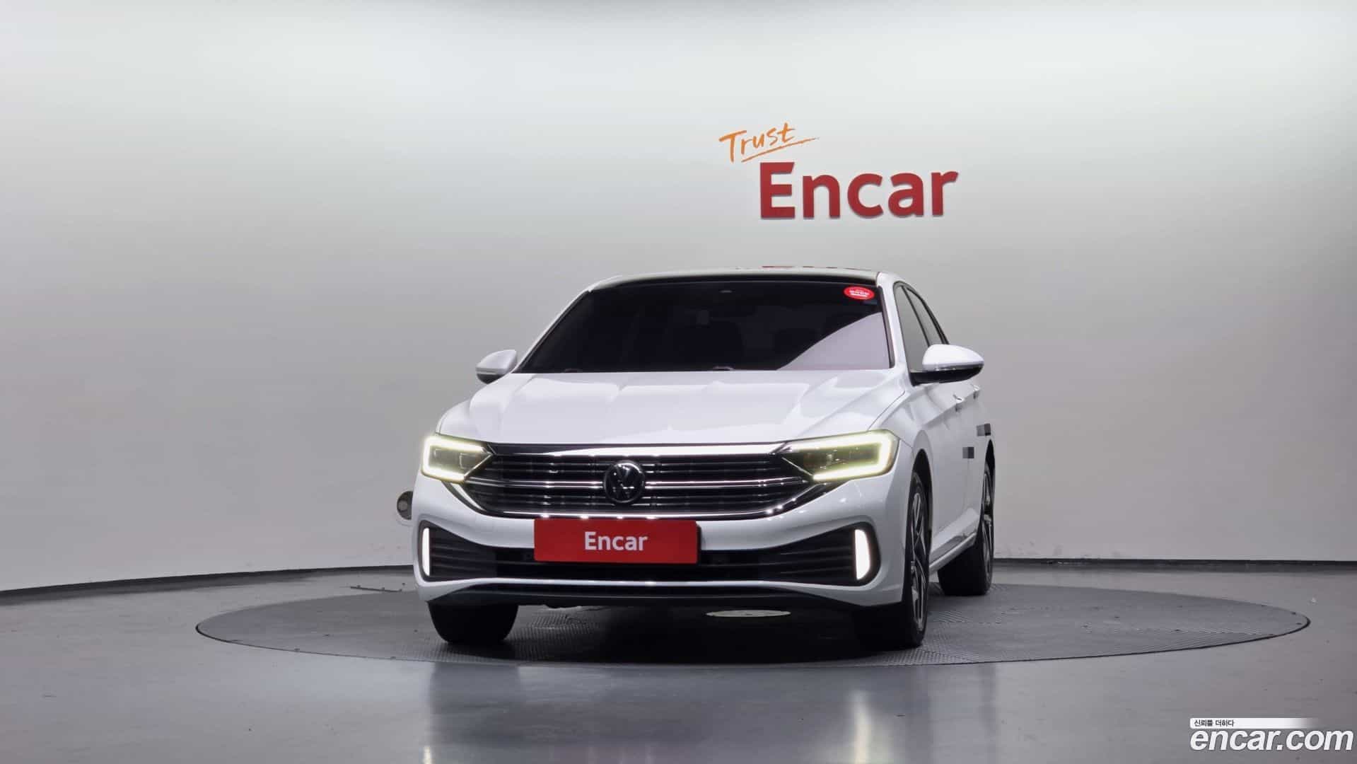 Jetta Volkswagen 2023.11-OUTER-003