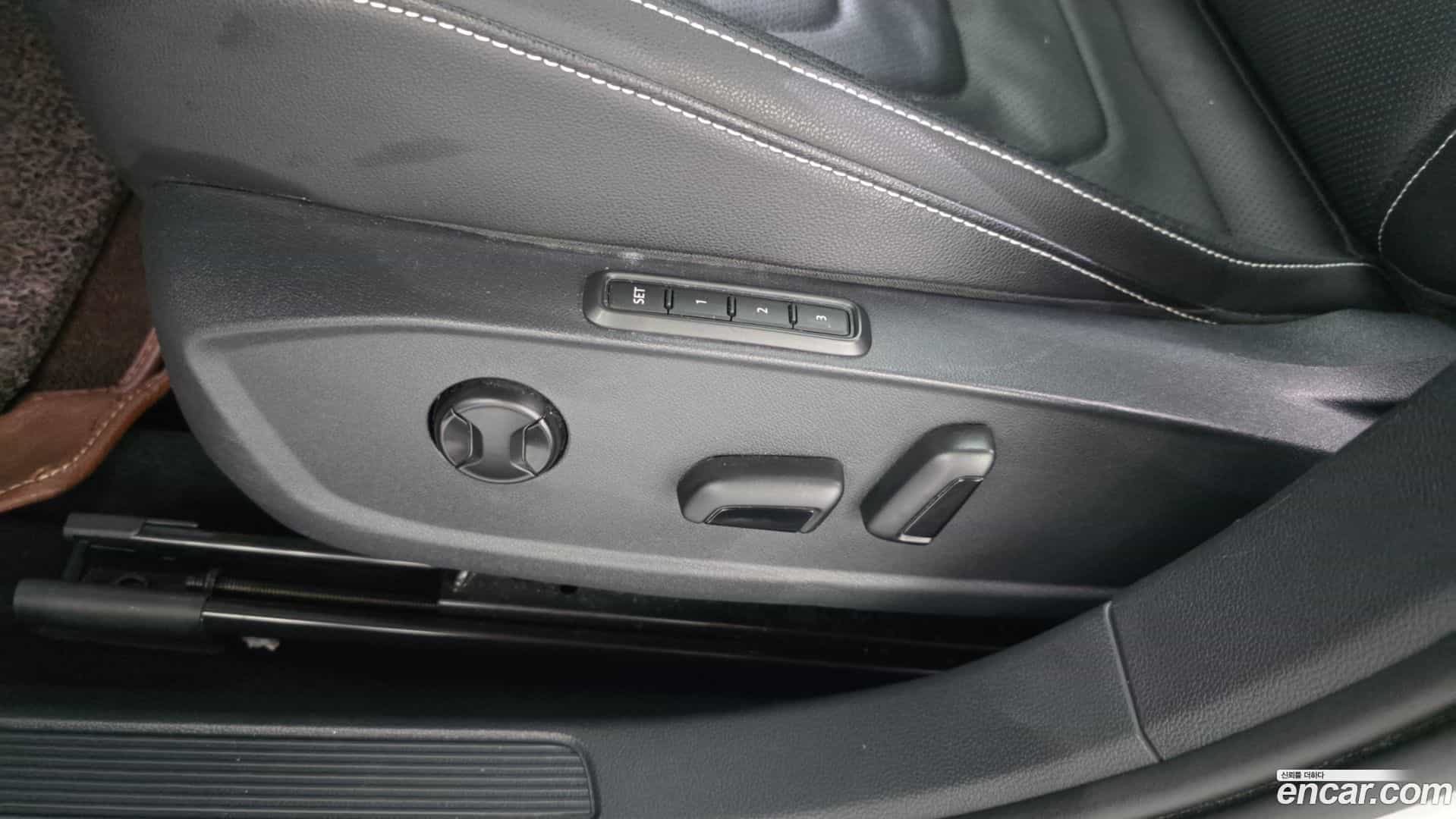 Jetta Volkswagen 2023.11-OPTION-043