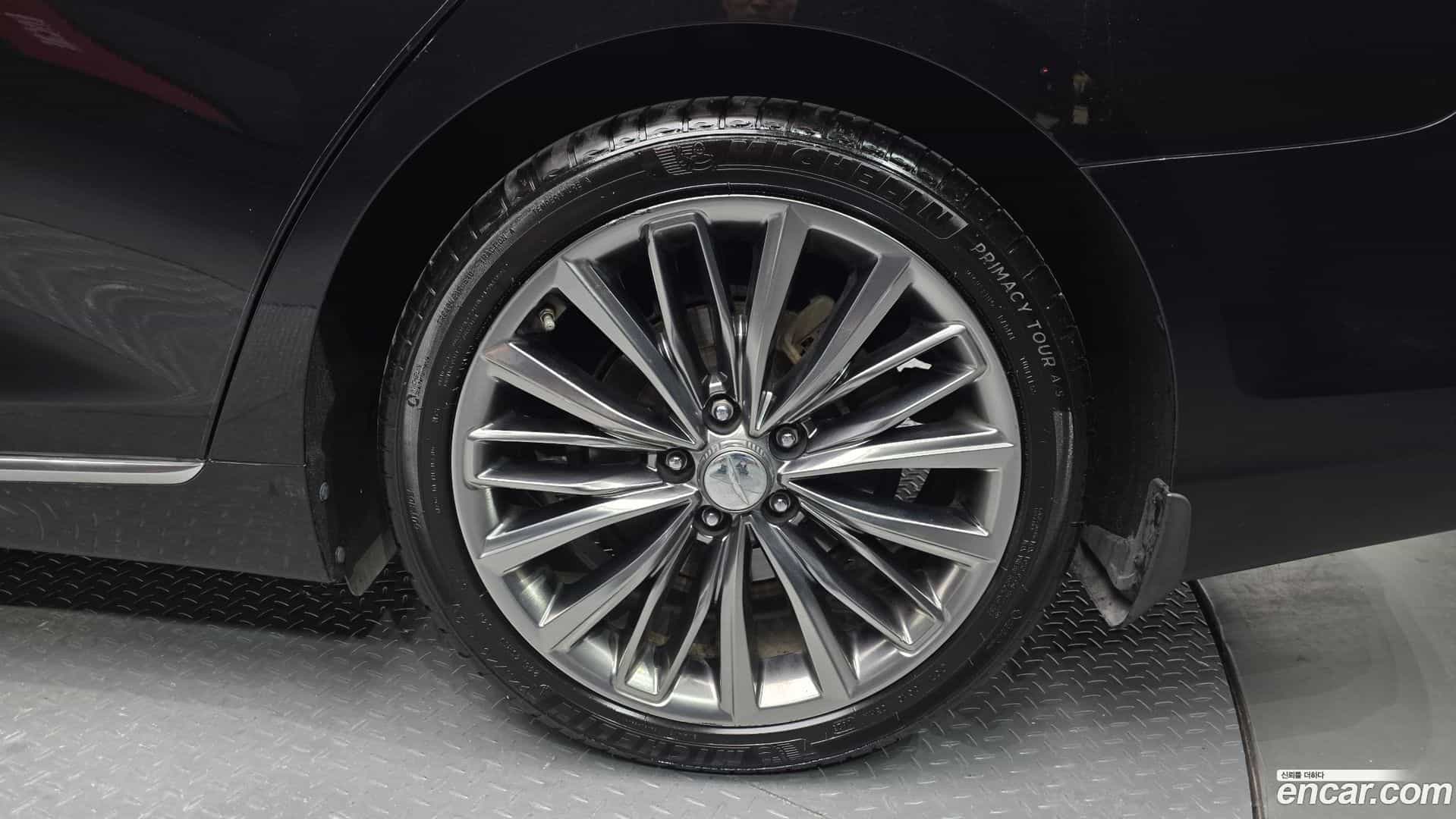Grandeur Hyundai 2017.9-OUTER-031
