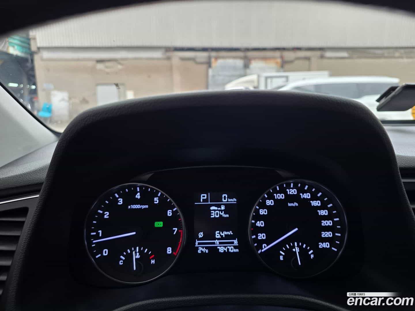 AVANTE Hyundai 2015.10-INNER-008