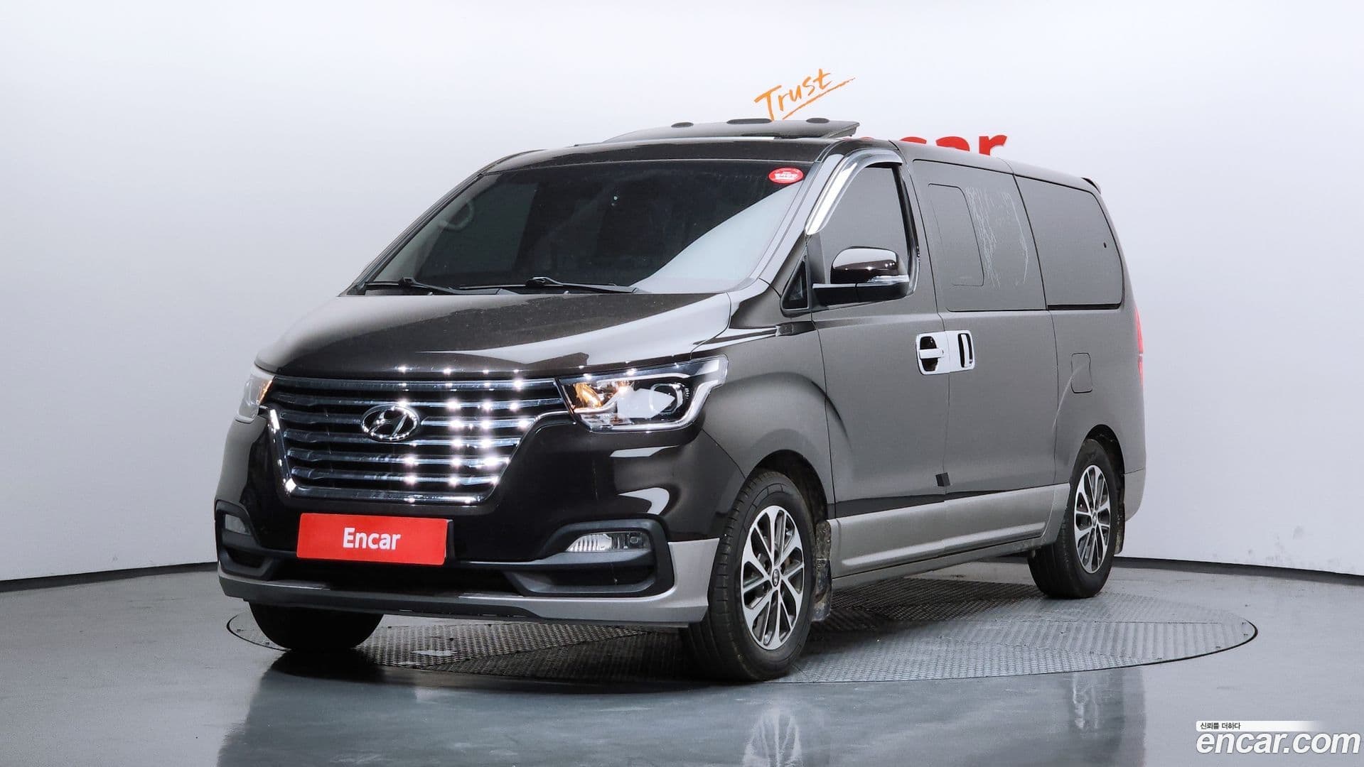 Main__Slider__Photo:Starex Hyundai 2018.5-0