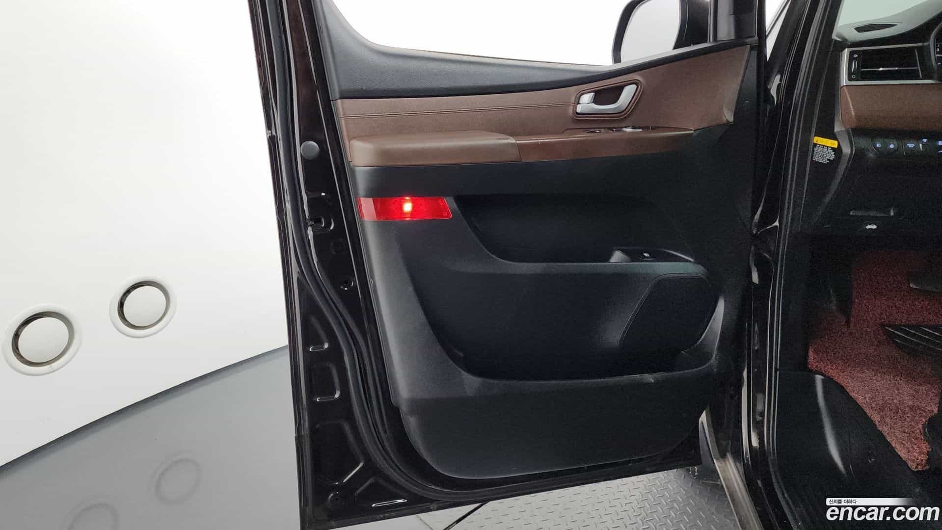 Starex Hyundai 2018.5-INNER-035