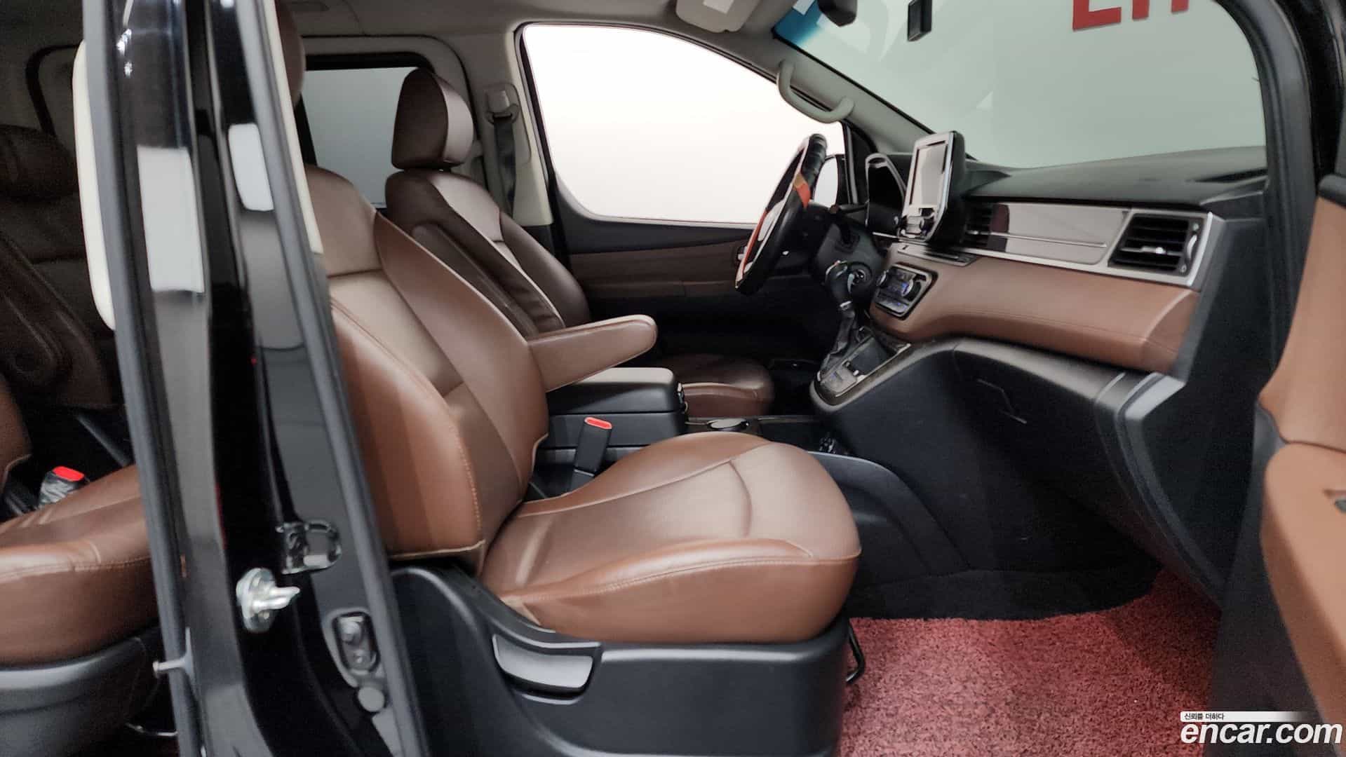 Starex Hyundai 2018.5-INNER-036
