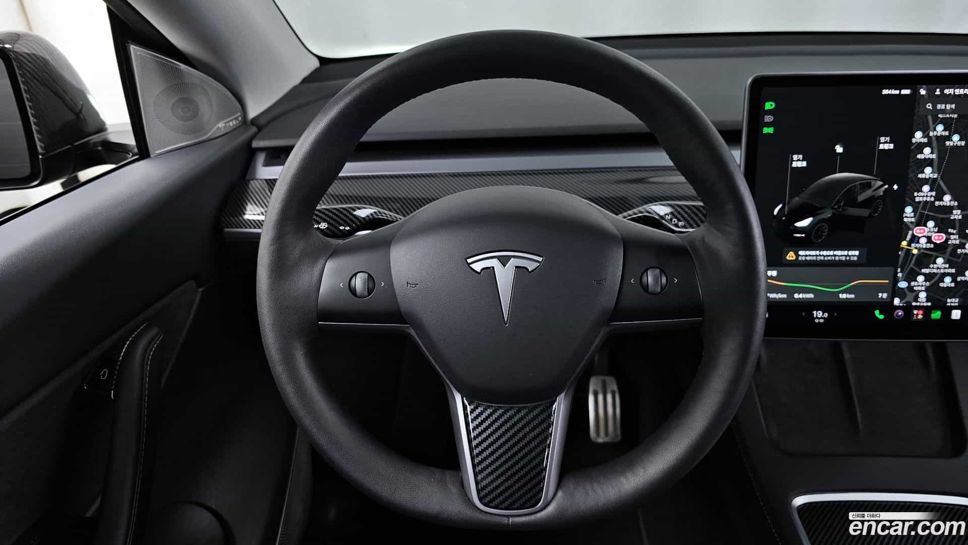 Model Y Tesla 2021.5-OPTION-017