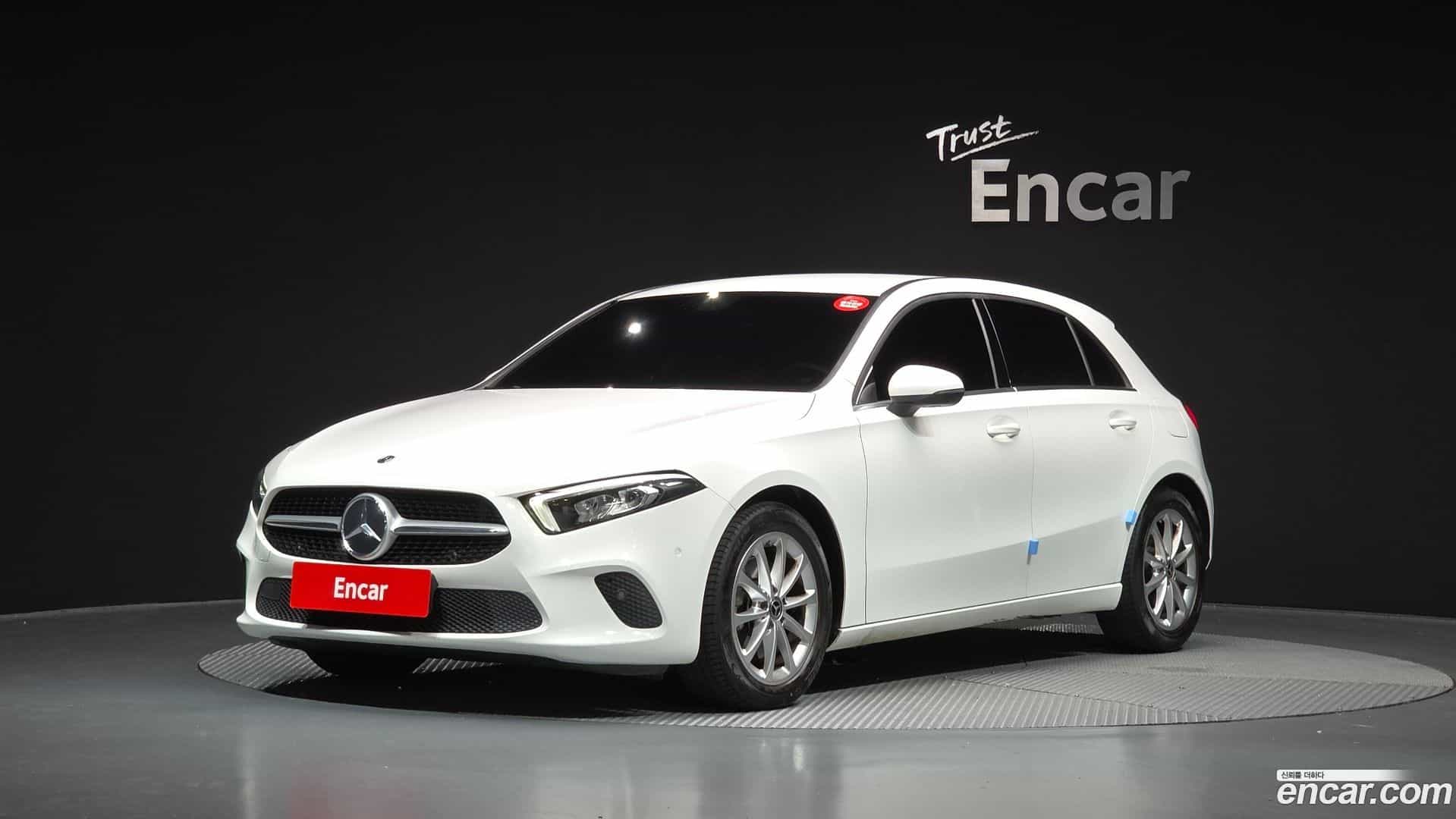 A-Class Mercedes-Benz 2019.8-OUTER-001