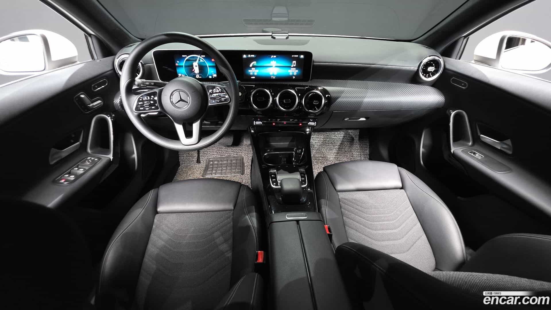 A-Class Mercedes-Benz 2019.8-INNER-007