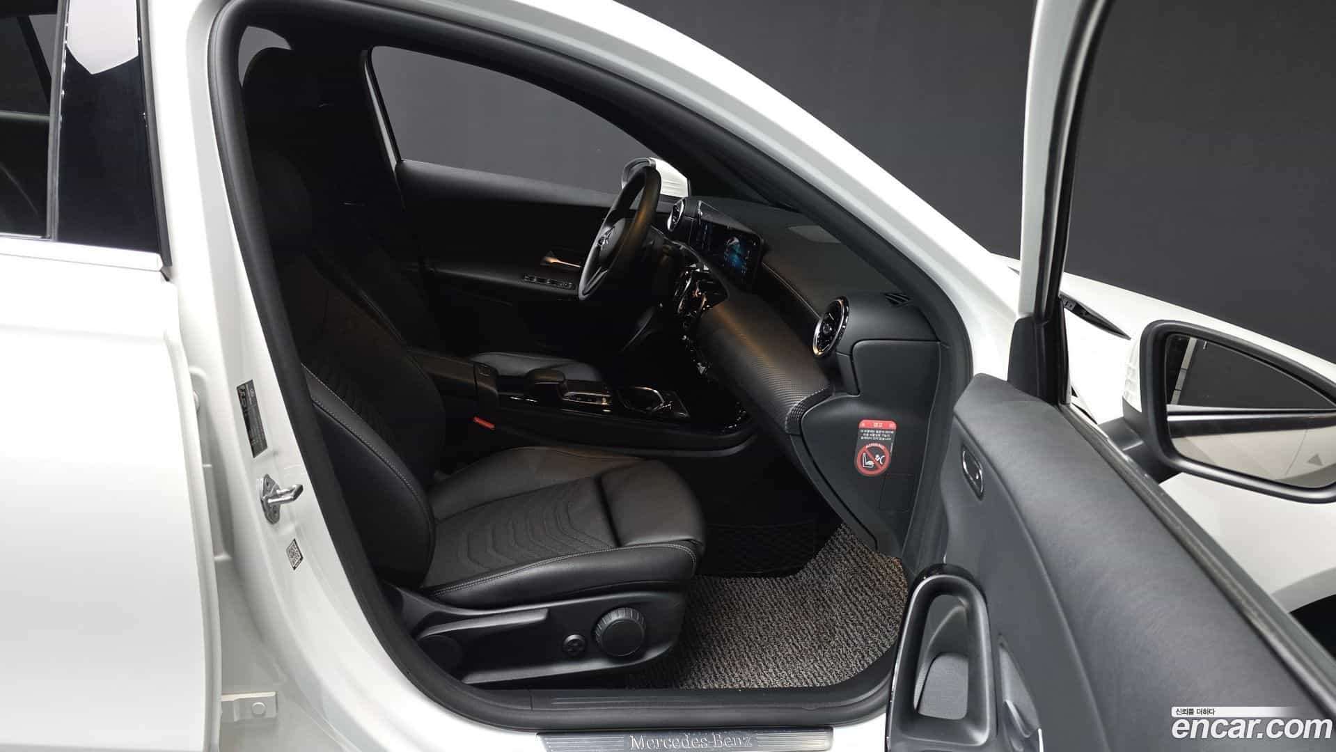 A-Class Mercedes-Benz 2019.8-OPTION-015