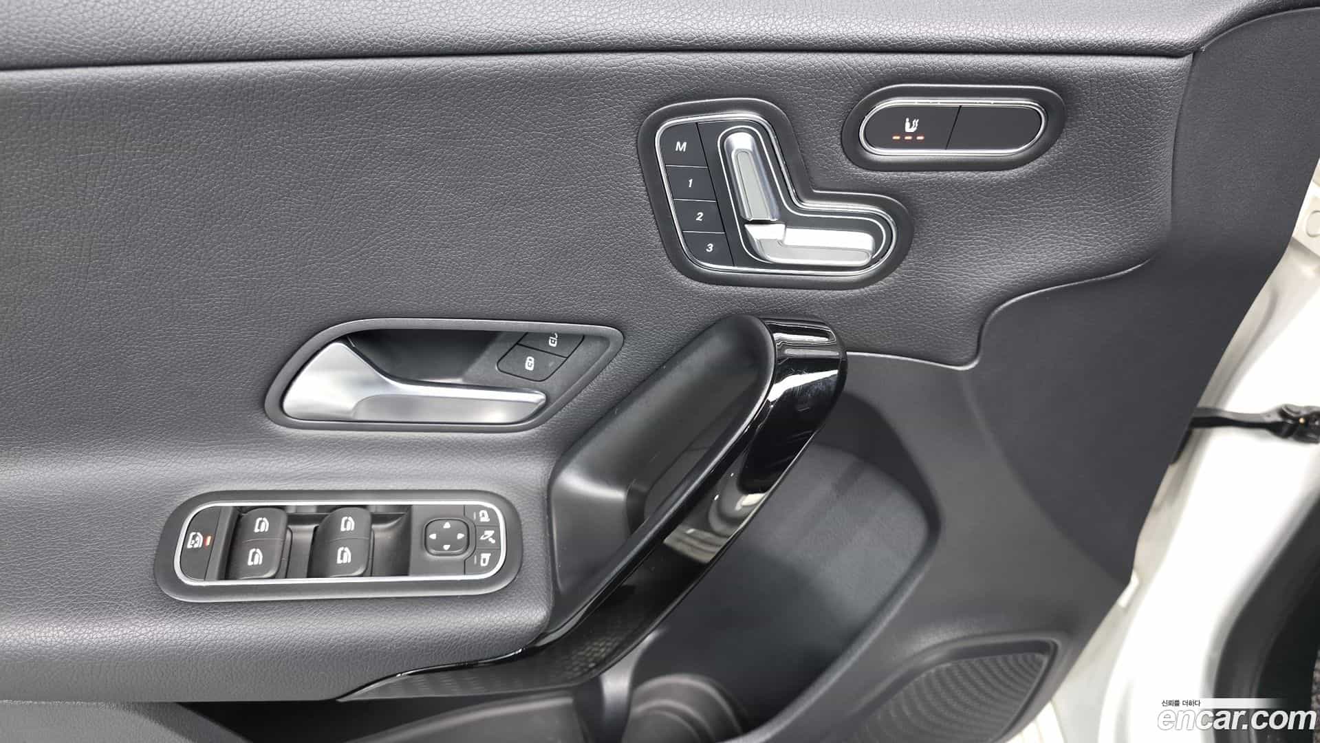 A-Class Mercedes-Benz 2019.8-OPTION-042