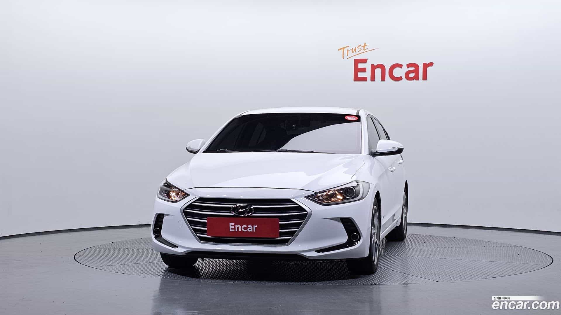 AVANTE Hyundai 2017.8-OUTER-003