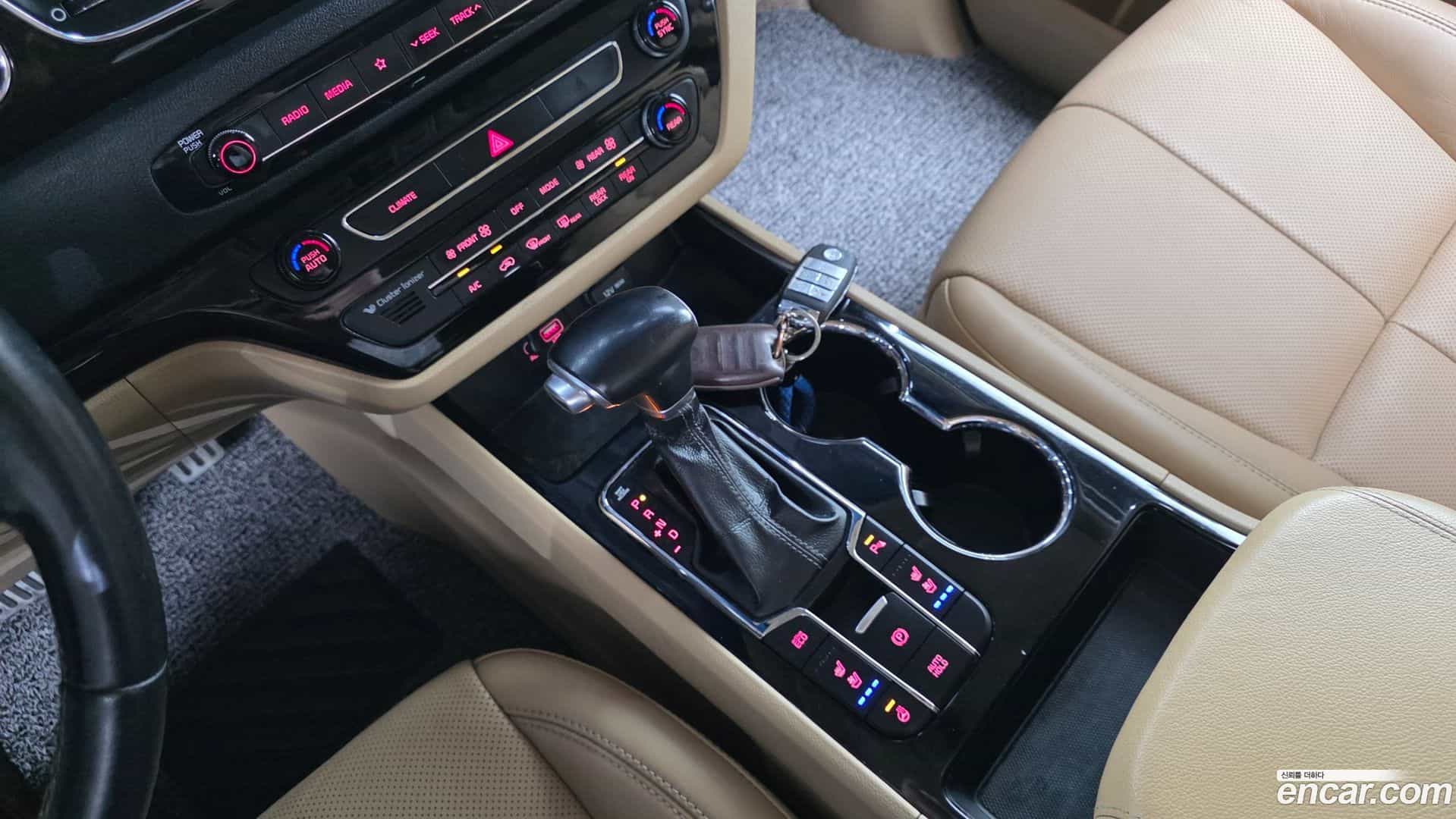 Canival Kia 2019.1-INNER-009