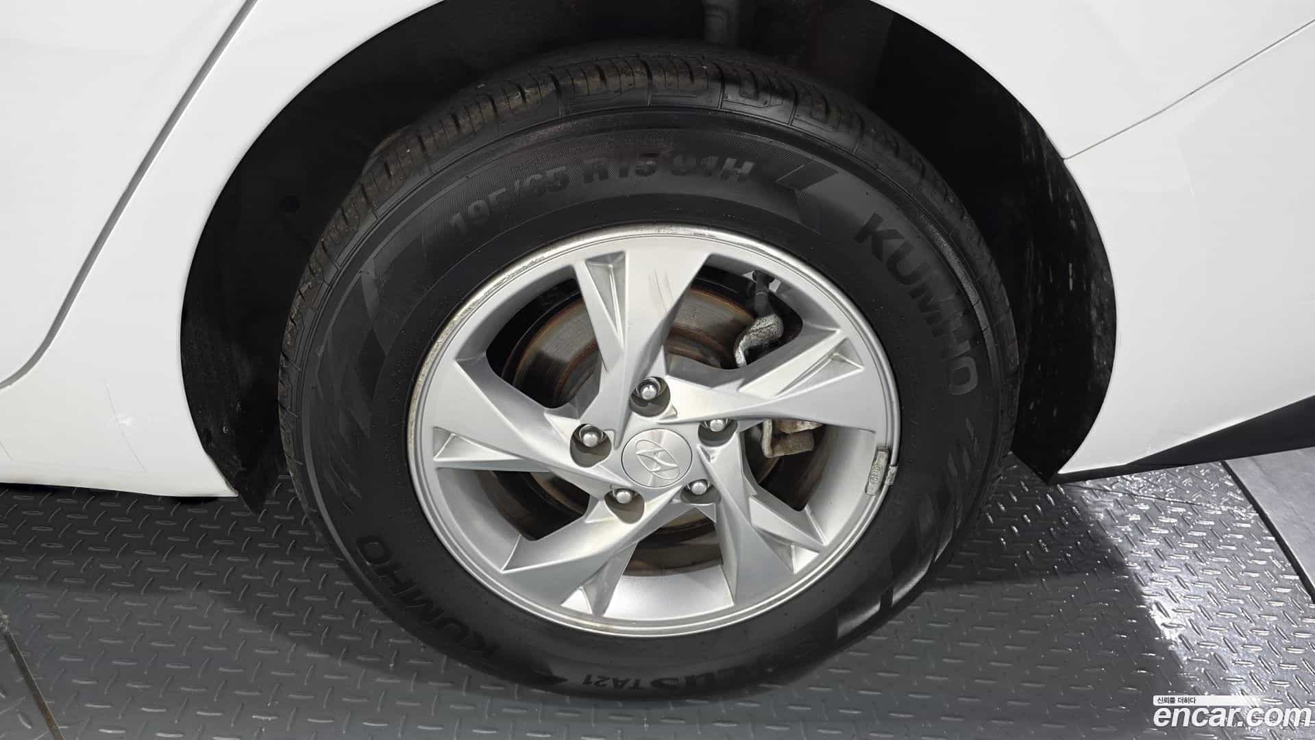 AVANTE Hyundai 2021.5-OUTER-031