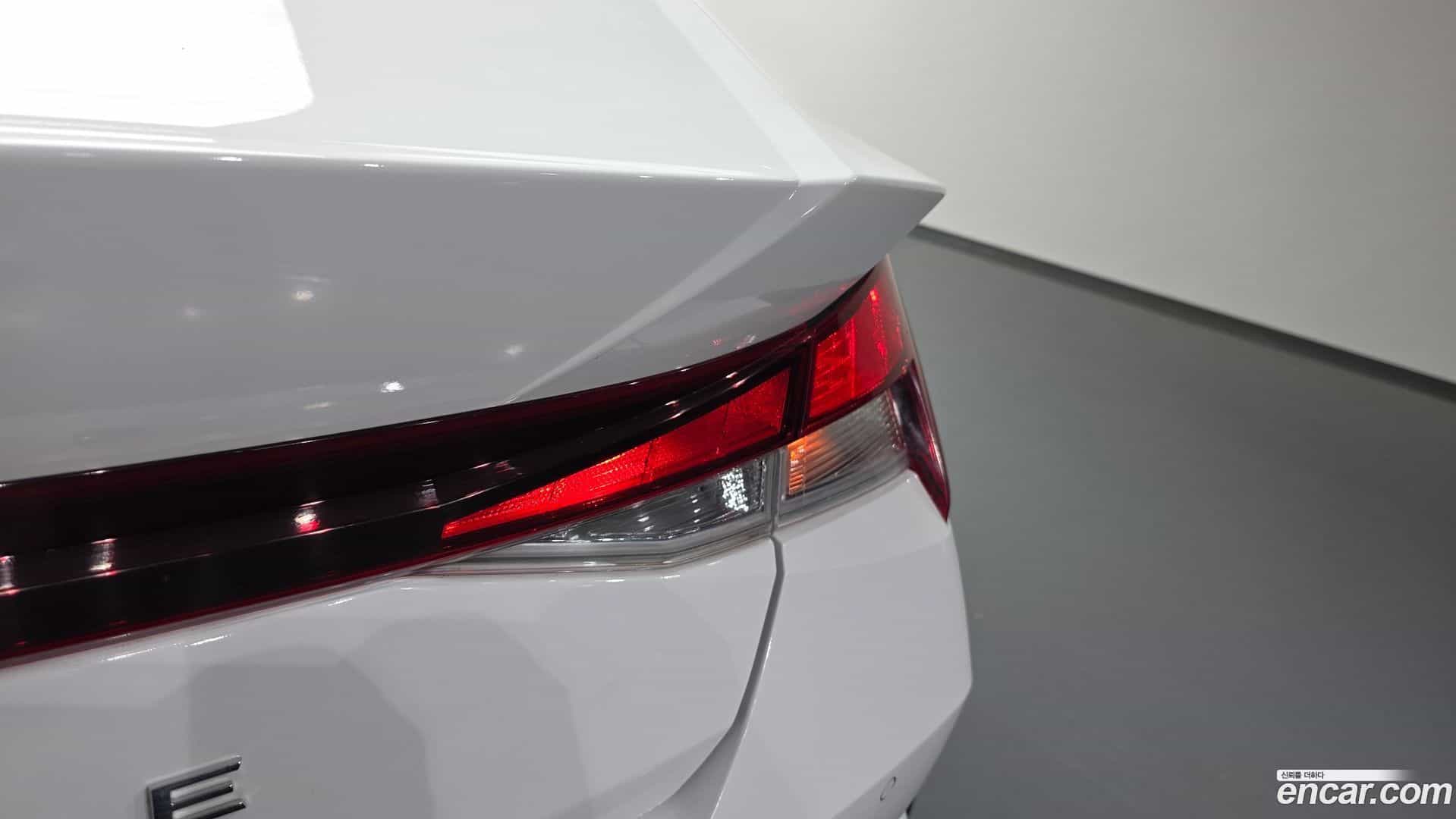 AVANTE Hyundai 2021.5-OUTER-033