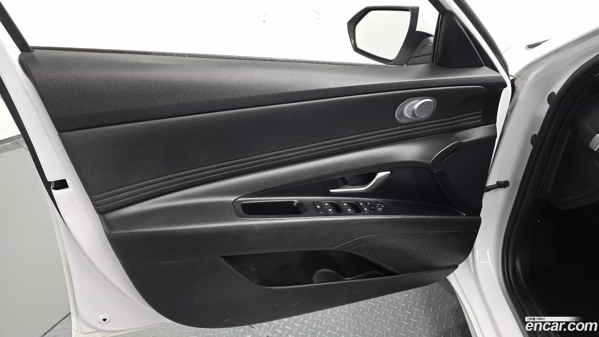 AVANTE Hyundai 2021.5-INNER-034