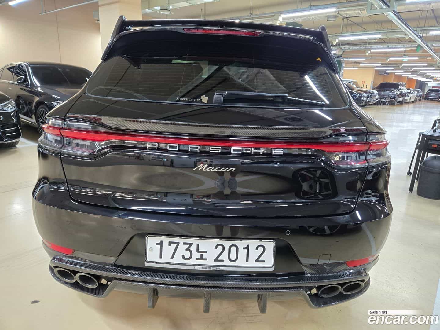 Macan Porsche 2019.11-OUTER-003
