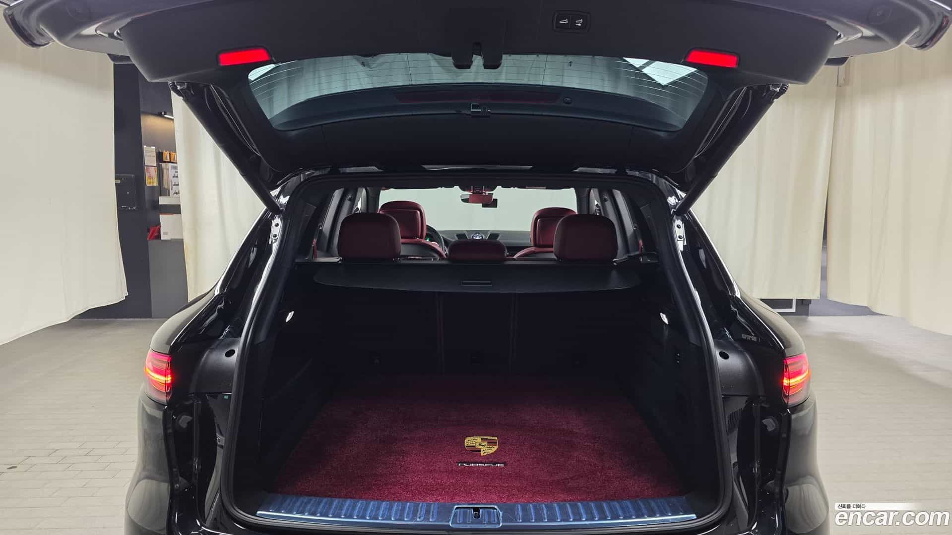 Cayenne Porsche 2022.10-OPTION-024
