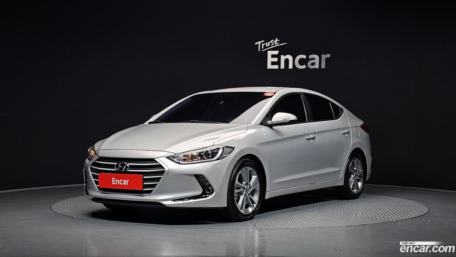 Main__Slider__Photo:AVANTE Hyundai 2018.2-0