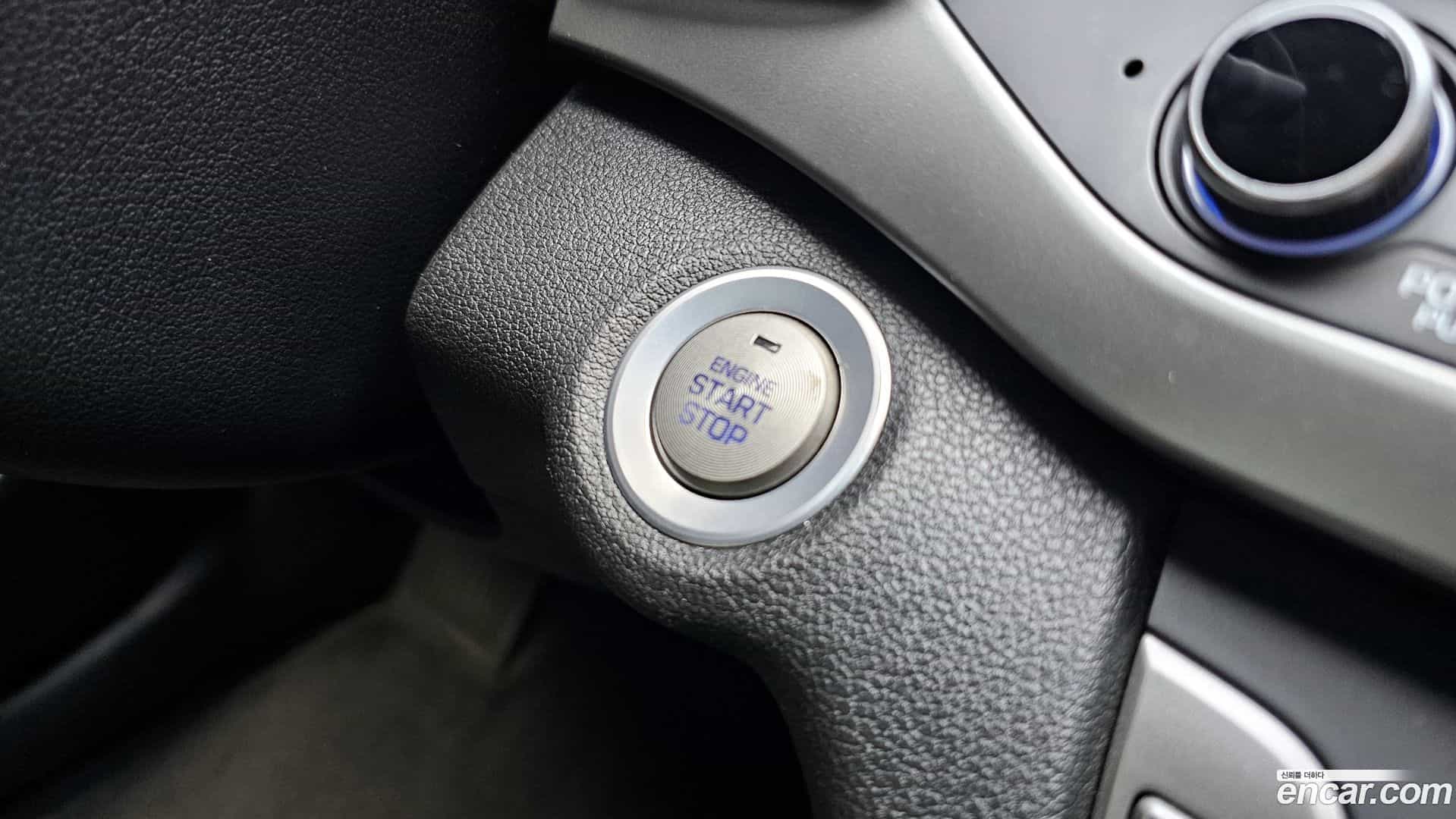 AVANTE Hyundai 2018.2-OPTION-024