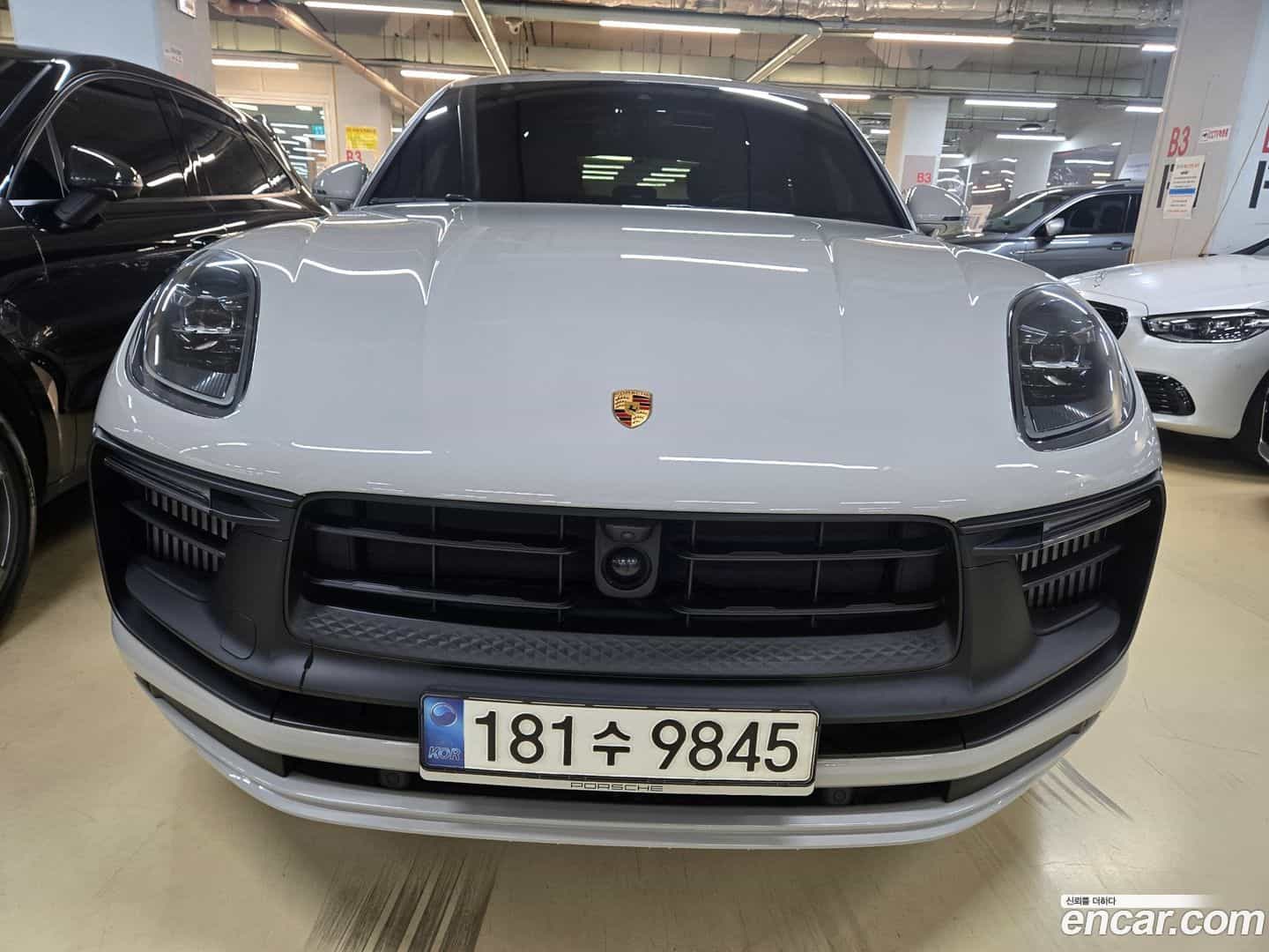 Macan Porsche 2022.6-OPTION-021