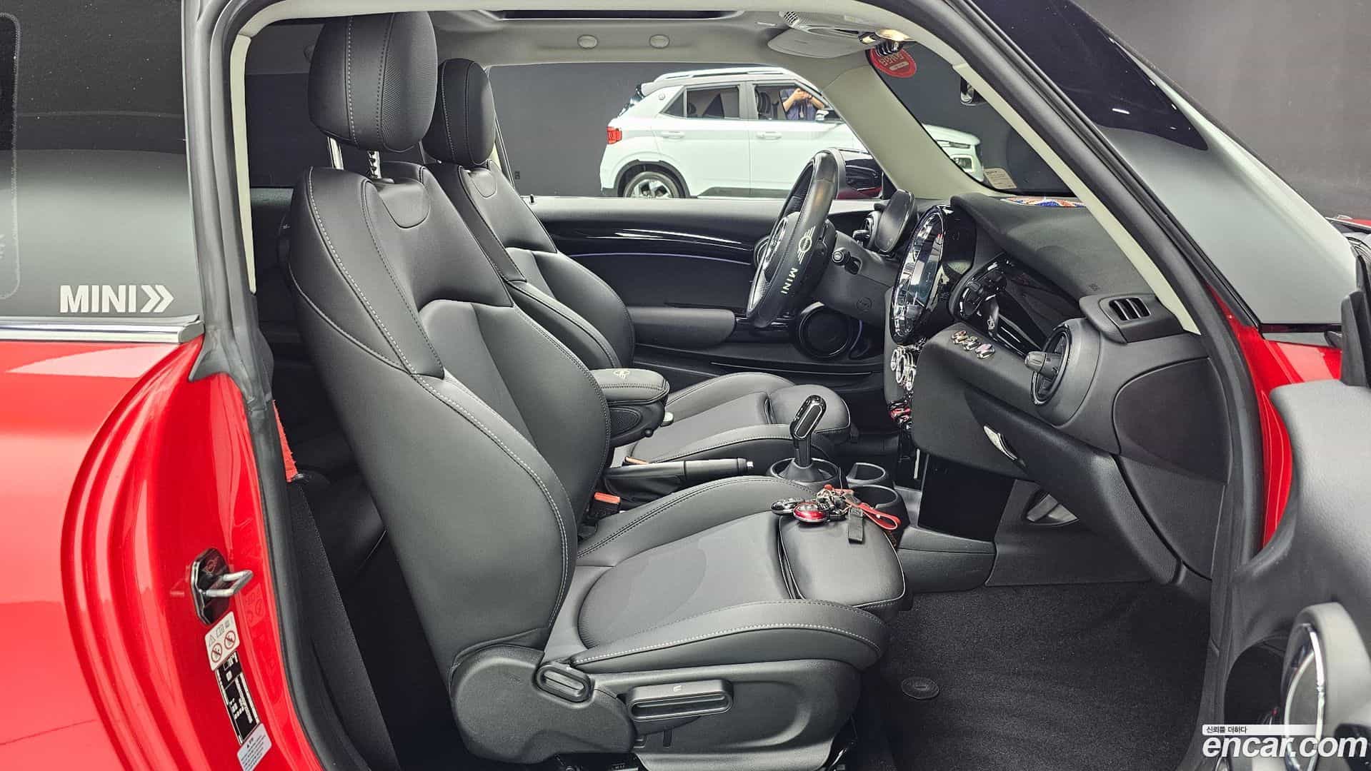 Cooper Mini 2022.5-OPTION-016
